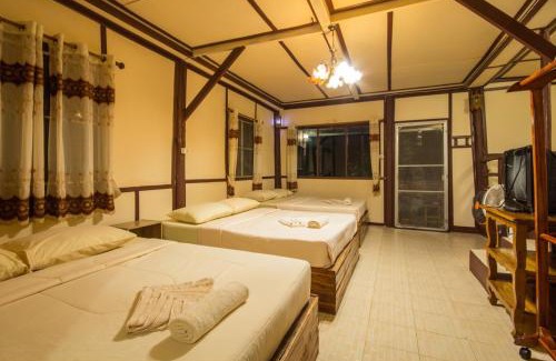 Sado Phong Haus | บ้านสวนศรเพชร