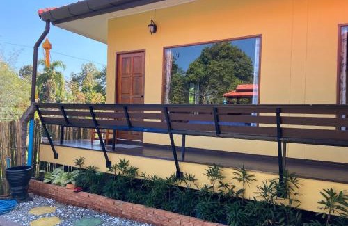 Mae Rim Haus | บ้านสวนแดงจินดา Baan Suan Dang Jinda
