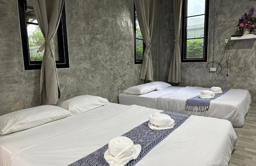 Chiang Khan Haus | บ้านสาธนี