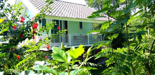 Salaya Haus | บ้านอิงธารา โฮมสเตย์ ศาลายา Baan ing tara homestay salaya