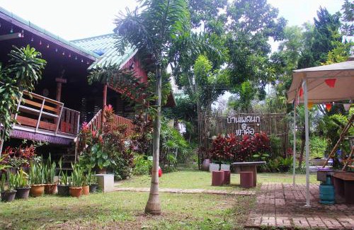 Khao Kho Haus | บ้านเพลินภู