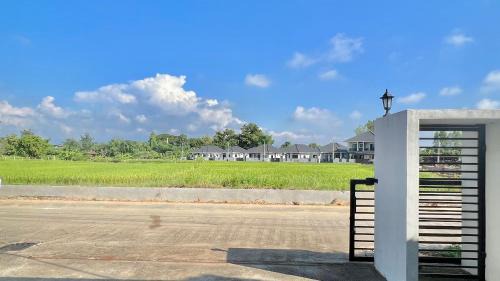 Hang Dong Wohnung | บ้านใหม่สไตล์นอร์ดิก Home Saendee สงบเงียบเป็นส่วนตัว