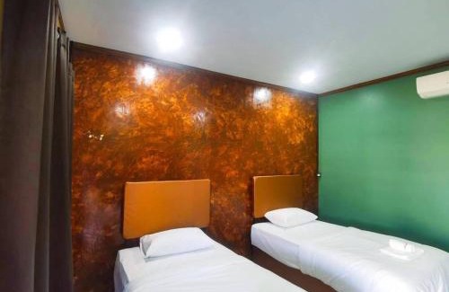 Phetchaburi Haus | บ้านไร่แสงจันทร์ รีสอร์ท