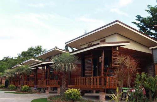 Tha Bo Haus | พบรักรีสอร์ท Pobruk resort