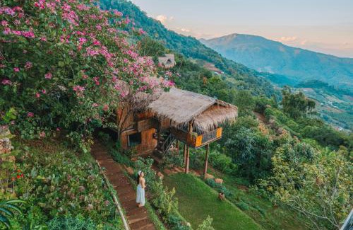 Mae Rim Haus | ระเบียงม้ง