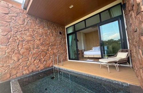 Ron Phibun Hotel | รามโรมวัลเลย์รีสอร์ท Ramrom Valley Resort