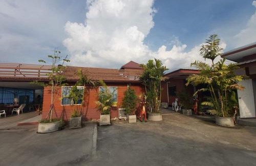 San Pong Haus | ริมทุ่งโฮมสเตย์