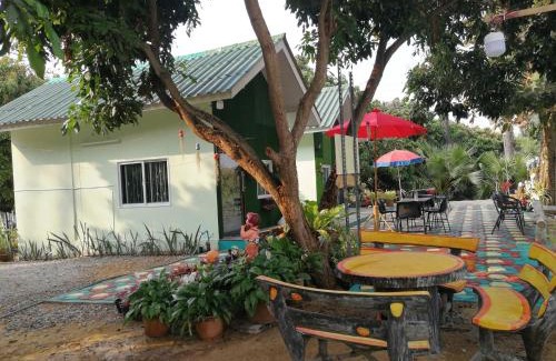 Lamphun Haus | ริมน้ำ บ้านพรศรี โฮมสเตย์