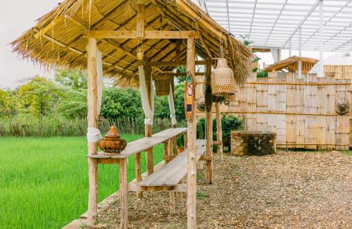 Pua Sonstige | ลองนอนนา Long Non Na