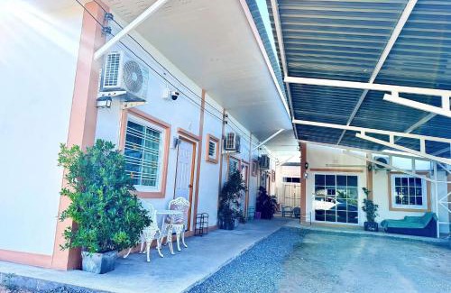 Nong Tong Haus | ห้องเช่าพิภูตะวัน