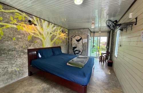 Thong Pha Phum Haus | อีต่องโฮมสเตย์