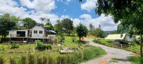 Khao Kho Haus | เขาเจ้าขา2(บ้านริมสระ)