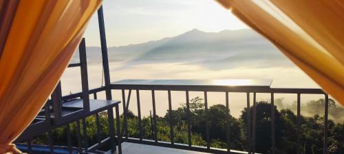 Pong Sonstige | เดอะเบสภูลังกา