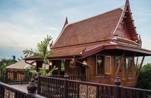 Bueng Kum Haus | เรือนไทยพราวพิมาน Proudpiman Thai House