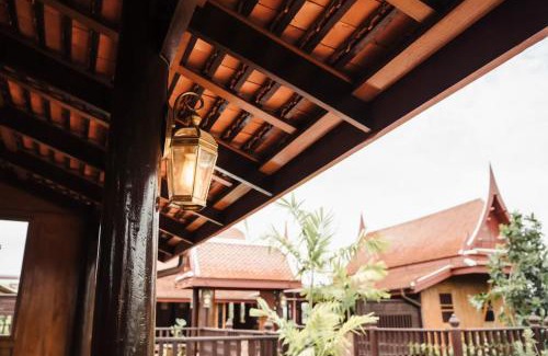 Bueng Kum Haus | เรือนไทยพราวพิมาน Proudpiman Thai House