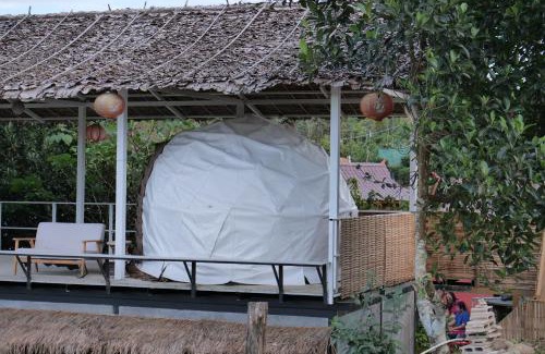 Mok Cham Pae Sonstige | เห็ดเหลือง แคมป์โซนเต็นท์โดมDome tents Camping Zone Hedreung Rakthai camping