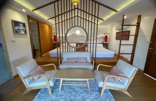 Mok Cham Pae Haus | เห็ดเหลือง Hedreung banrakthai homestay and camping
