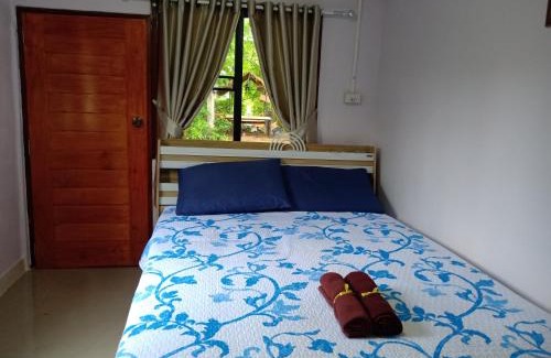 Uttaradit Haus | เฮือนน้ำน่าน house by the river nan