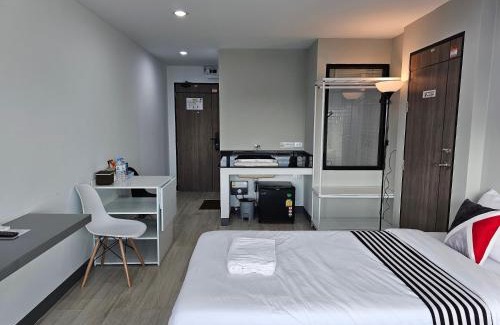 Chong Nonsi Hotel | โรงแรมแอเรียเพลส สาทร (AREA Place)