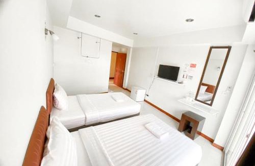 Nakhon Phanom Hotel | โรงแรม บ้านริมโขง