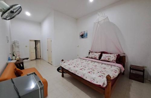 Kanchanaburi Haus | โรสชาเลต์ Rose Chalet
