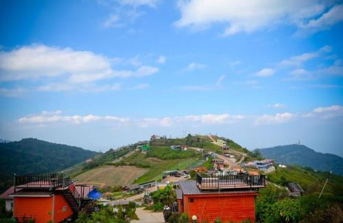 Lom Kao Haus | ไร่รักดอย ภูทับเบิก