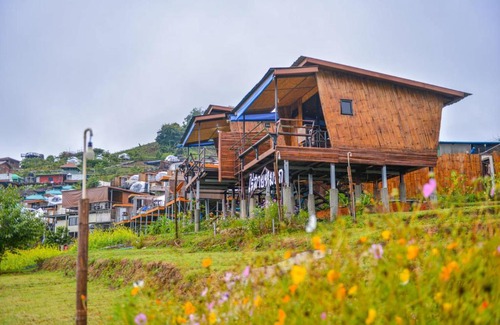 Mae Rim Sonstige | ไร่สายหมอก