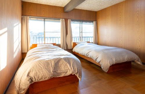 Kofu Bed & Breakfast | いますわの宿