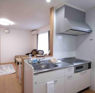 Fujiyoshida Wohnung | にじいろ邸2階