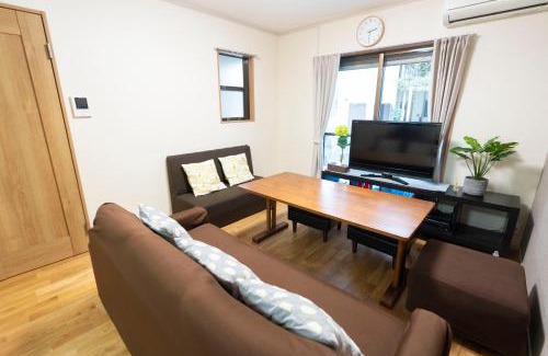 Naka Ward Wohnung | アンドシェア 名古屋栄エリアの4LDK100平米 最大12名まで一軒家貸切 無料駐車場付 and SHARE