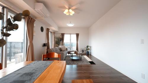 Kadena-cho Wohnung | エンズプラザライカム