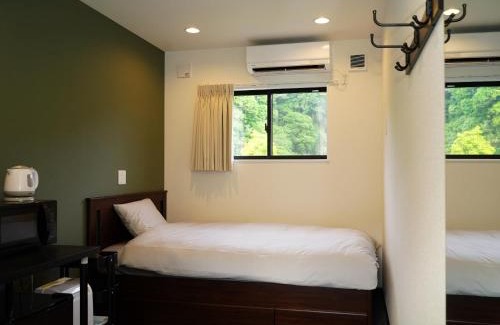 Ichihara Hotel | トレーラーホテル市原鶴舞インター店