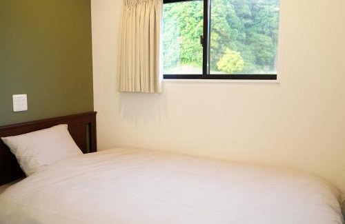 Ichihara Hotel | トレーラーホテル市原鶴舞インター店