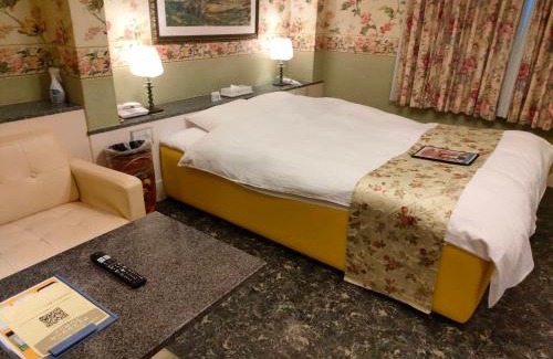 Toyonaka Hotel | ホテル パレドフルー