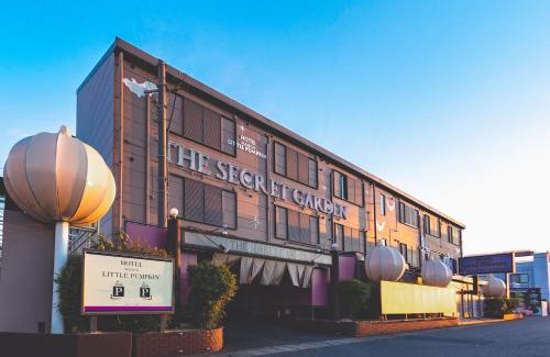 Kita Ward Hotel | ホテル 魔法のリトルパンプキン ザ シークレットガーデン 岡山 -大人専用-