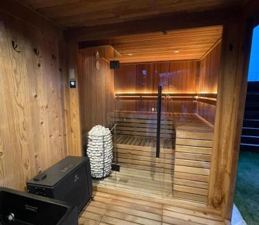 Hojo Haus | ロウリュウサウナとアイスバスのあるラグジュアリー貸別荘