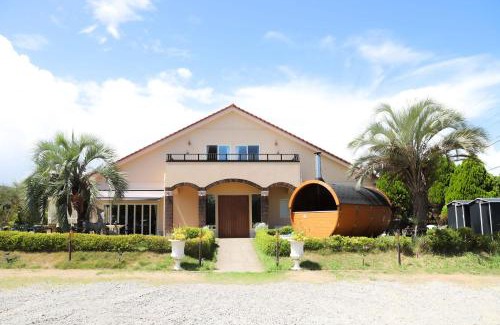 Kujukuri Haus | ヴィラ砂時計九十九里超豪華大型貸切別荘寝室五つペット可サウナ本格カラオケグランドピアノ麻雀