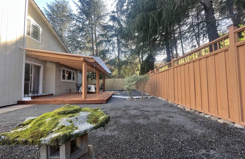 Hercules Haus | 一个冥想，放松的房间，带有松柏山谷的禅意露台小院