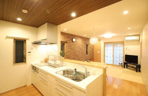 Arashiyama Haus | 一棟貸切り宿 GuestHouse 嵯峨嵐山