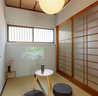 Utazu-cho Wohnung | 一棟貸切宿 Shiyon, 60-year-old renovated private house