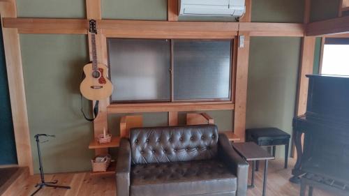 Nagahama Skihütte | 上丹生山根邸別館フルリノベーション古民家一棟貸切16名まで