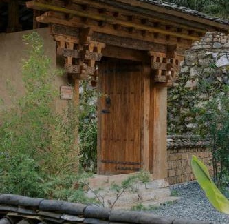 Weixi Lisu Autonomous County Kabine | 云雨田半山民宿