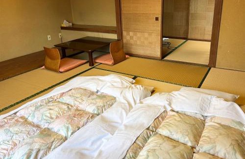 Kakegawa Haus | 割烹旅館月茂登