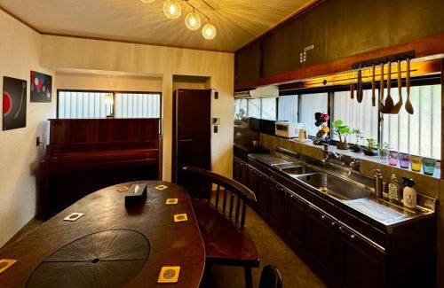 Futtsu Haus | 加美屋リゾート房総 浪漫ラウンジ 夕日と露天風呂-Kamiya Resort Boso