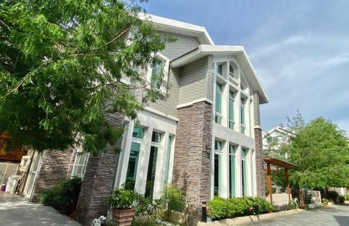 Hualien City Centre Bed & Breakfast | 北歐小宅-市區電梯民宿附停車位