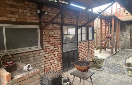 Kojima Haus | 古民家一棟貸しシモツイベース