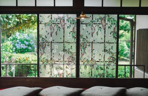 Koshu Villa | 古民家宿るうふ 蔦之家