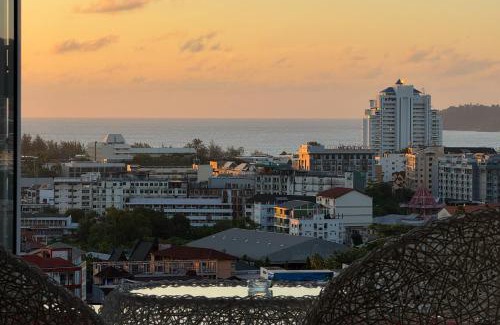 Patong Villa | 含早餐送接机 Phuket patong 4Bedrooms seaview Pool villa