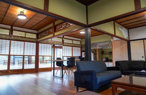 Shiga Prefecture Wohnung | 和風グランピング LYS AIBA House 一 わんちゃんと泊まれる一棟貸古民家一Japanese Style Glamping Dog Friendly Private Villa