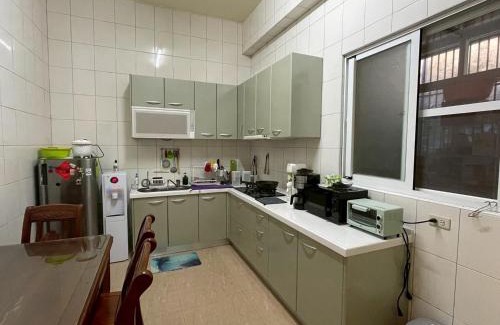 Hengchun Old Town Bed & Breakfast | 回家浪